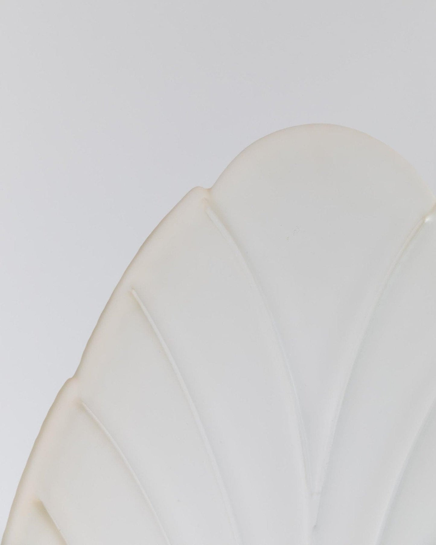 Vintage Murano Glass Table Lamp Leaf Shape White Gold Metal Base Italy 1980s