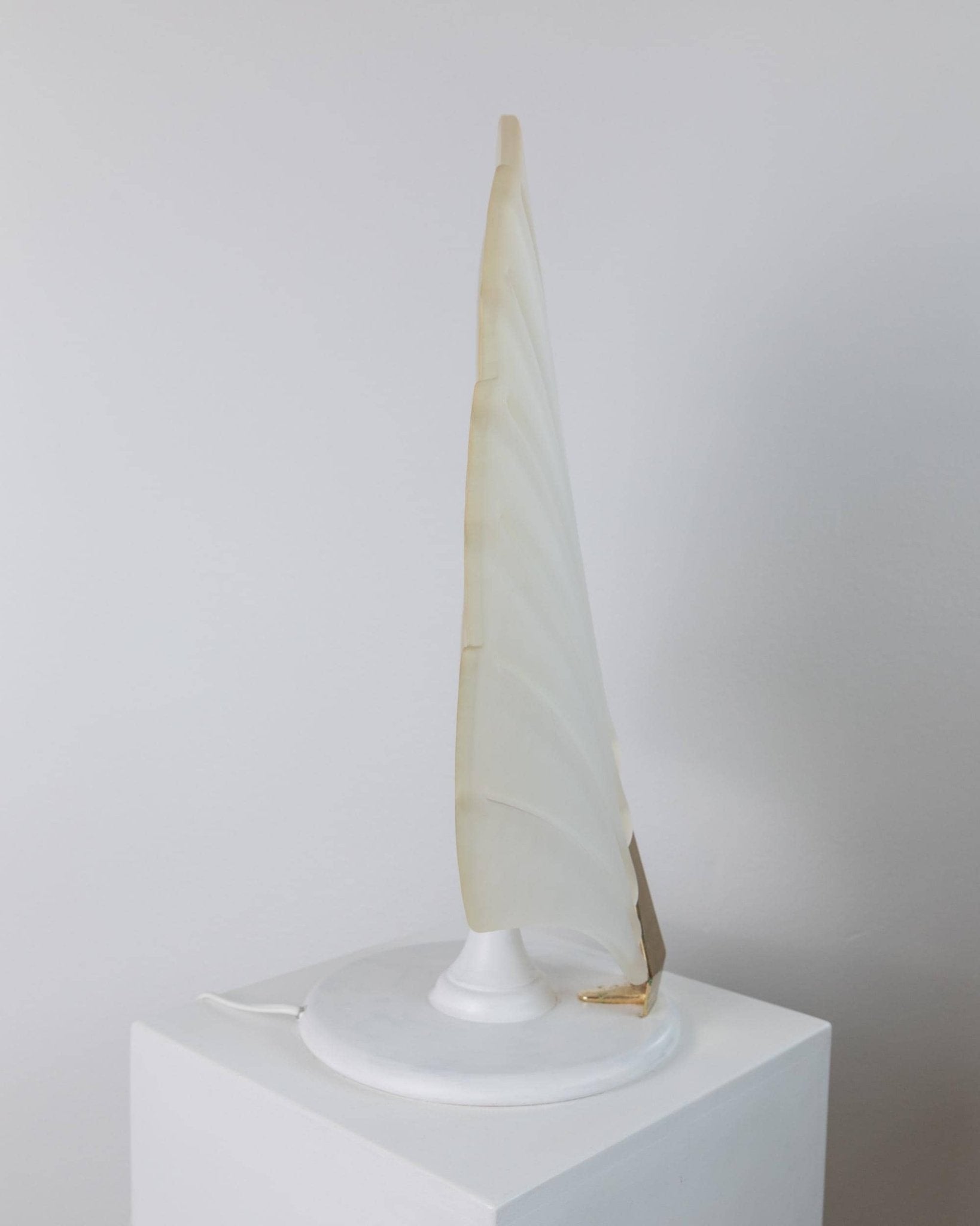 Vintage Tischlampe Murano Glas Blattform Weiß Gold Metallfuß XXL Italien 1980er