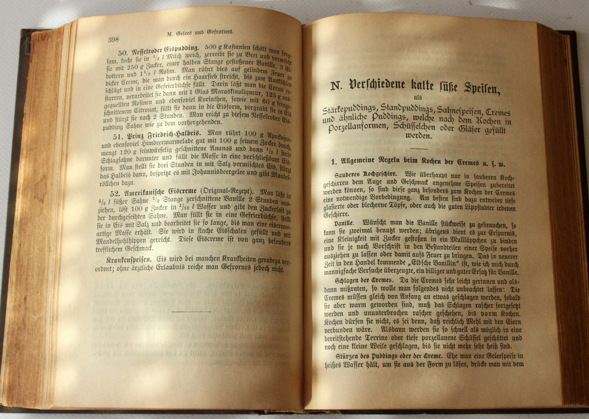 Vintage Kochbuch "Praktisches Kochbuch" von Henriette Davidis, 1898