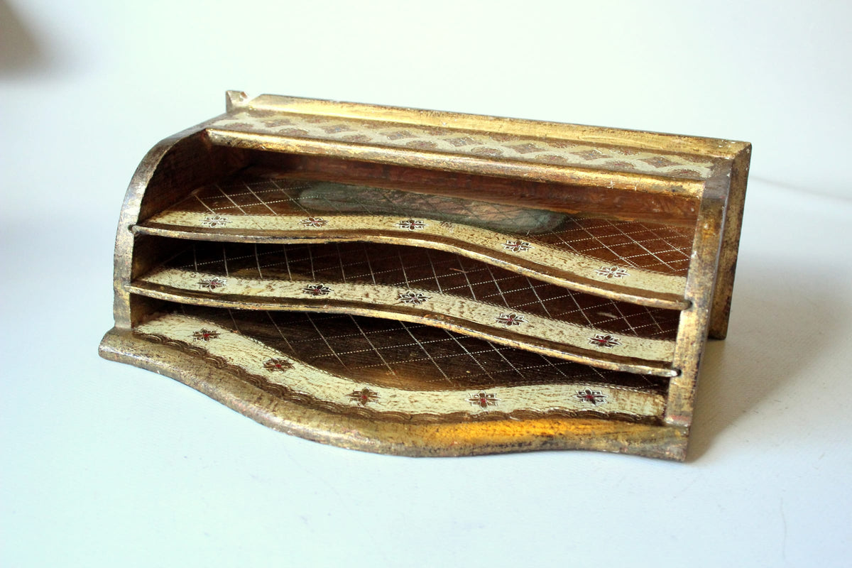 Vintage Briefehalter "Florentiner" aus vergoldetem Holz, Italien 1950er