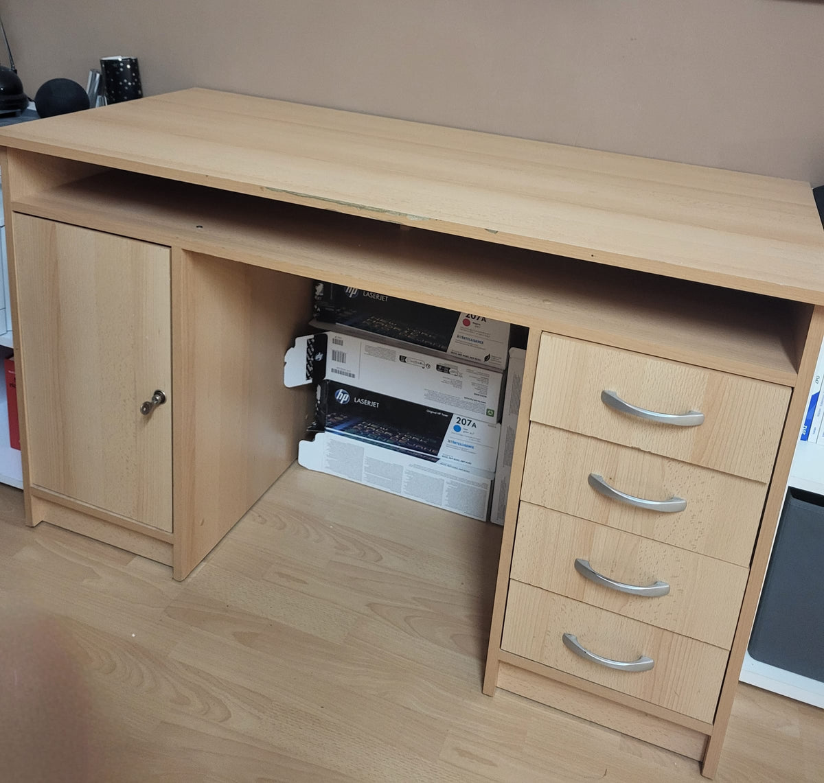 Schreibtisch aus Holz Pre-Loved