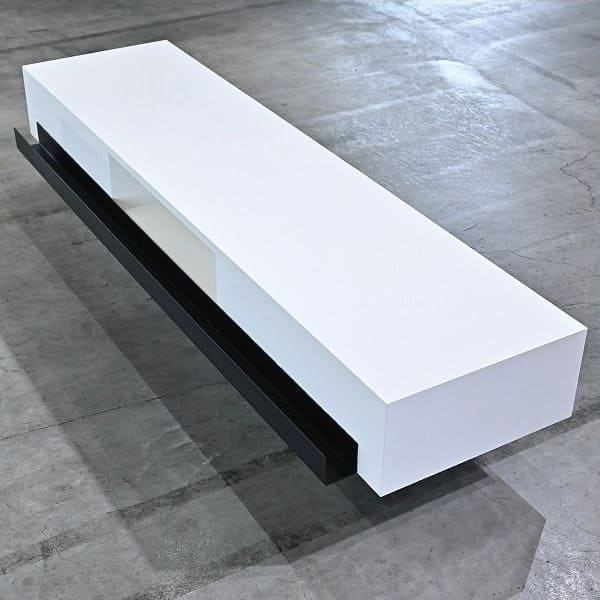 Vintage TV-Board COMPOSITION LOW von Time und Style