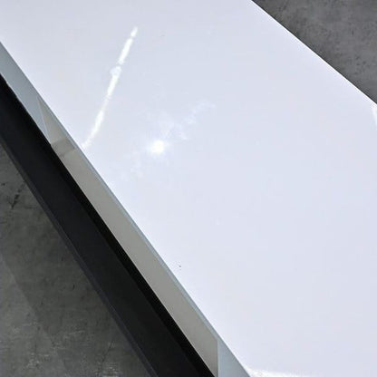 Vintage TV-Board COMPOSITION LOW von Time und Style