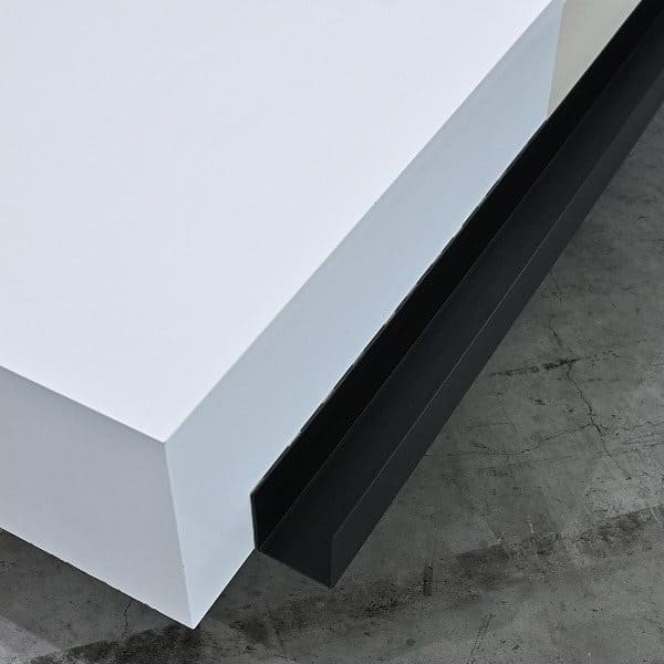 Vintage TV-Board COMPOSITION LOW von Time und Style