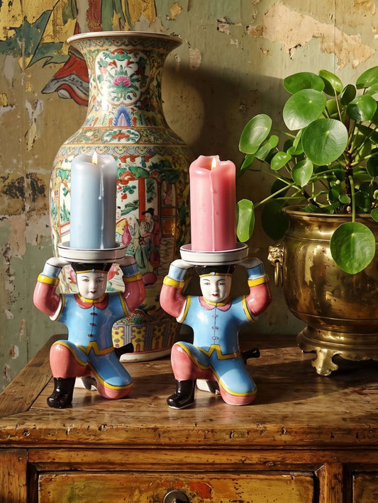 Set von 2 Vintage Kerzenhalter aus bunt bemaltem chinesischem Porzellan