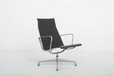 Vintage Loungesessel EA 115 von Charles Eames für Vitra schwarz