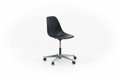 Eames Fiberglas Sidechair von Vitra