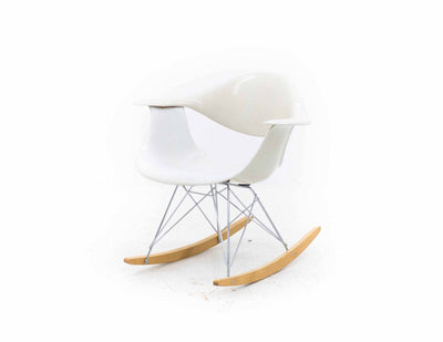 Chaise à bascule vintage de George Nelson pour Vitra Couleur principale : bois de chêne clair en fibre de verre