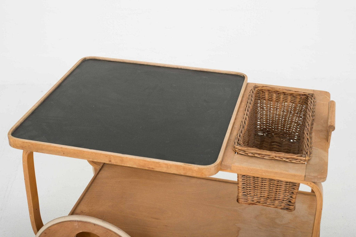 Teewagen von Alvar Aalto- produziert von Horgenglarus für Wohnbedarf - 2nd home